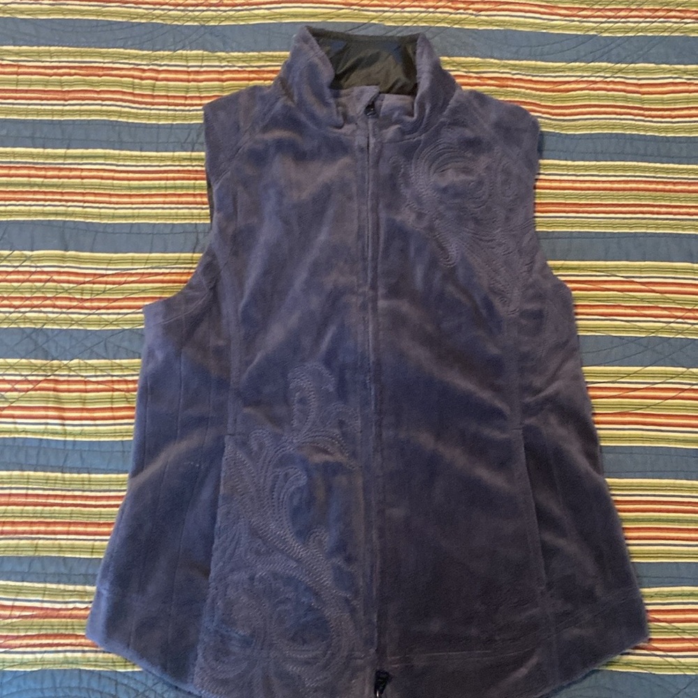 Women’s reversible vest